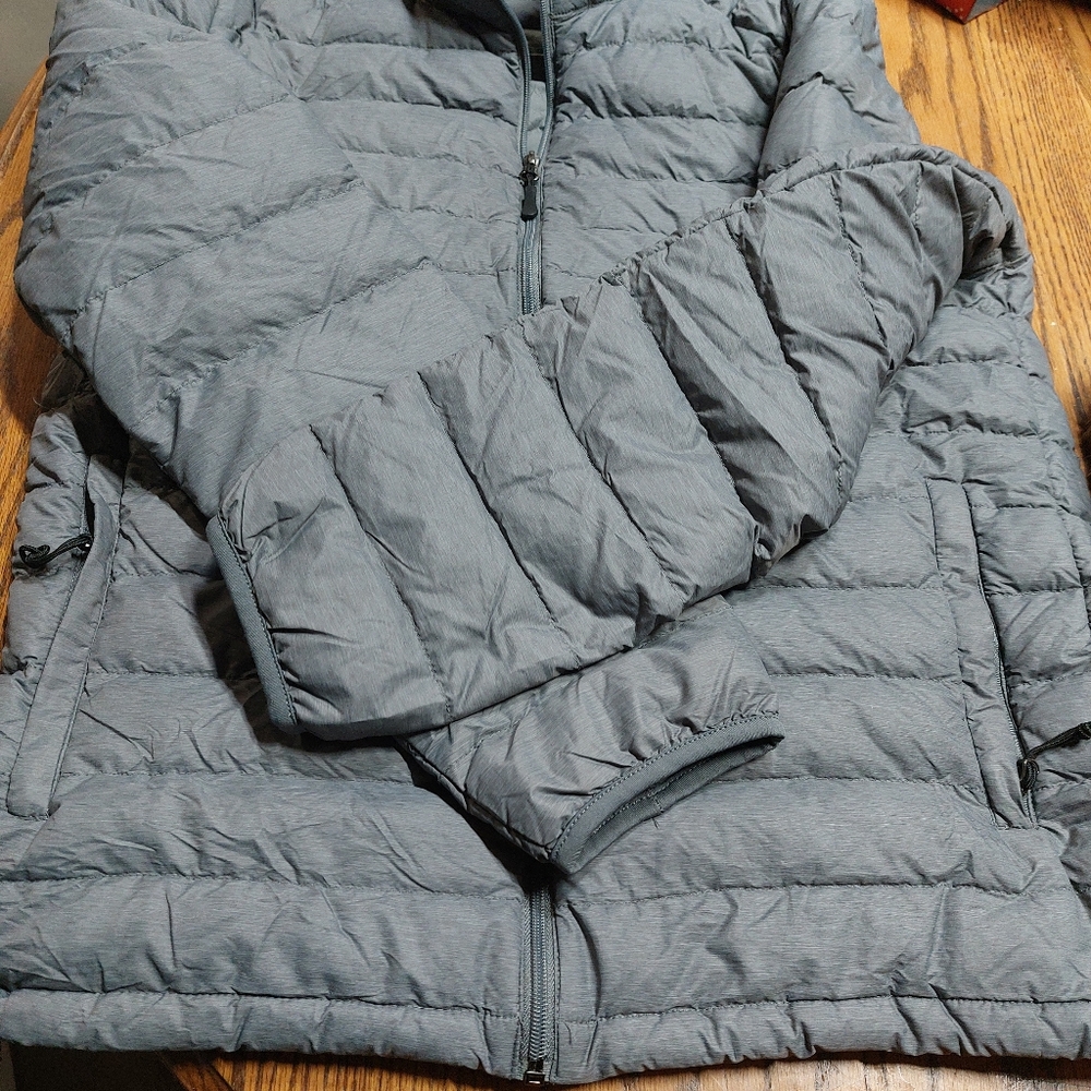 Gray Puffer jacket - Picture 4 of 4